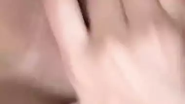 Nude videos online of sexy viral Indian girl nude