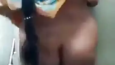 Telugu lady sucks a dick and enjoys standing sex