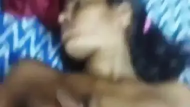 A 19 year old girl’s desi fuck video with her cousin