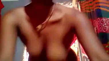Unmarried village lady nude solo video