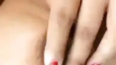 Huge boobs busty bhabhi topless show for lover
