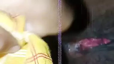 Wet cunt desi bhabhi fucking after giving a blowjob