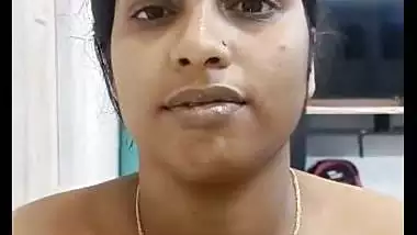 Desi milf enjoys with her lover in an Indian sex video