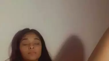 Naked pussy showing hot Indian girl nude viral MMS