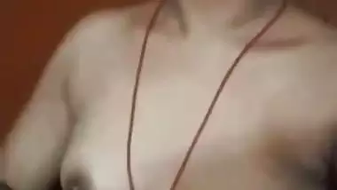 Bhabhi saying love you and showing nude body