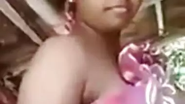 Dehati desi boudi from Bangladesh exposing natural nude figure