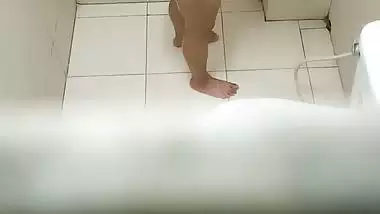Neighbor desi aunty Shower spy video