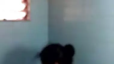 Priya aunty bathing Hiddencam