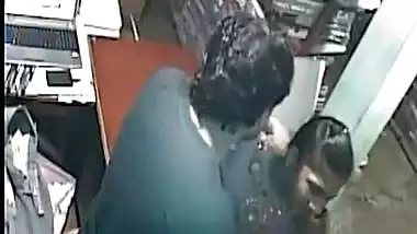 Indian Shopowner with salesgirl hardcore XXX leaks