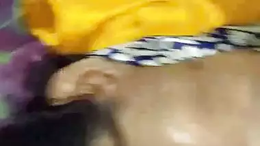 Desi lady sucks dick in the blowjob MMS