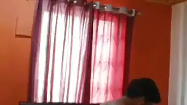 Couple gets drenched in sweat after a hard desi chudai