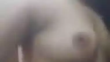 Sportsgirl from India does naughty exercises to look fit in sex video