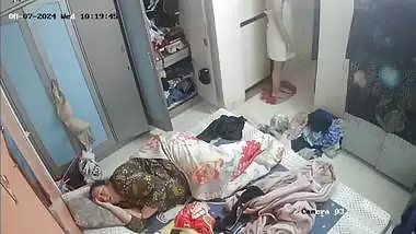 Tanker bhabhi dress change after nude bath