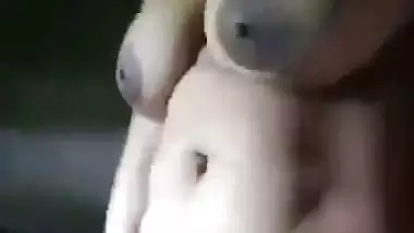 Married lady strips in front of the camera in Nepali xxx MMS