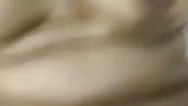 Sex with moans by horny Indian girlfriend MMS