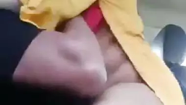 Viral sex videos of a Haryanavi couple fucking in a car