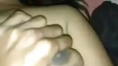 Guy tempts a chubby girl and fucks her in a Bangla sex video