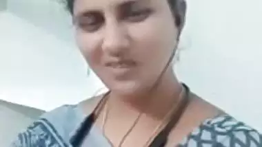 Shy bhabhi flashes boobs on private cam nude show
