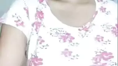 Two girls record their desi lesbian porn during a live show