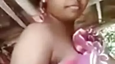 Dehati desi boudi from Bangladesh exposing natural nude figure